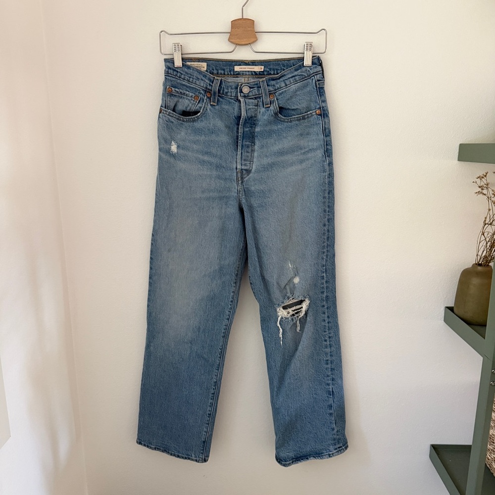 Levi’s Ribcage Straight Jeans 28 C019